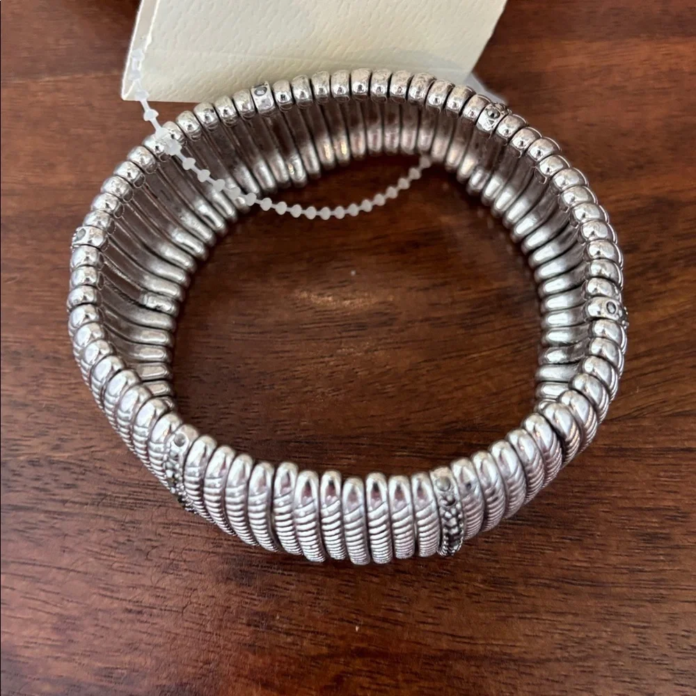 Carol D Studio Chunky Silvertone w/clear rhinestones stretch dressy,shiny